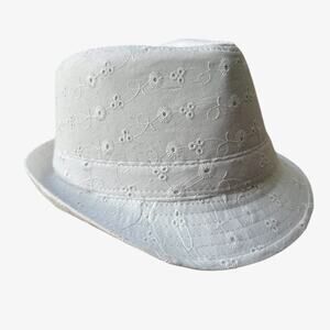 ABG Short Brim Eyelet Embroidery Fedora Hat, Women’s One Size, Cream